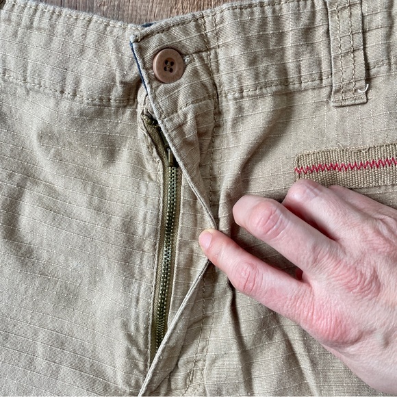 Airwalk Khaki Cargo Shorts for Men 34 - Picture 5 of 8
